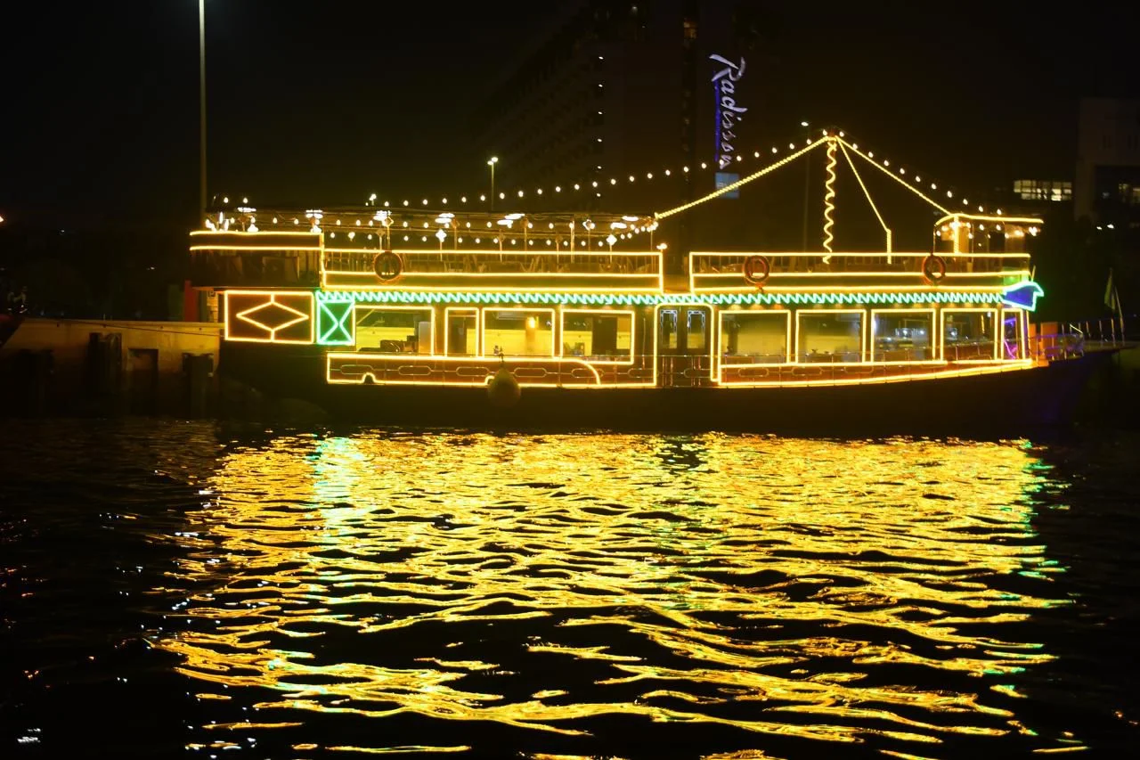Standard dhow cruise on Dubai Creek with buffet dinner and entertainment