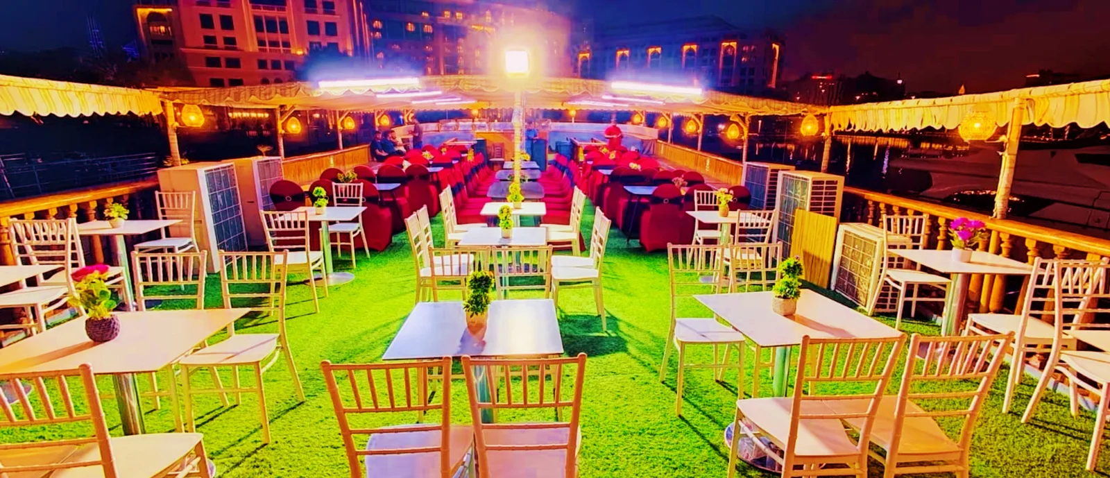 Premium catamaran Dubai Water Canal dinner cruise with international buffet