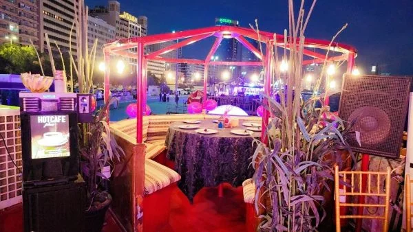 Valentines Day dhow cruise in Dubai Marina with romantic candlelit dinner